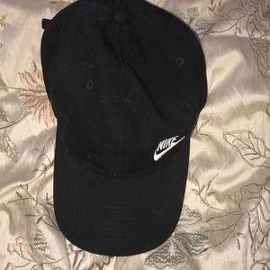 NIKE HAT